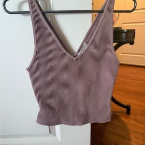 Babaton Ribbed Lavender V-Neck Crop Top